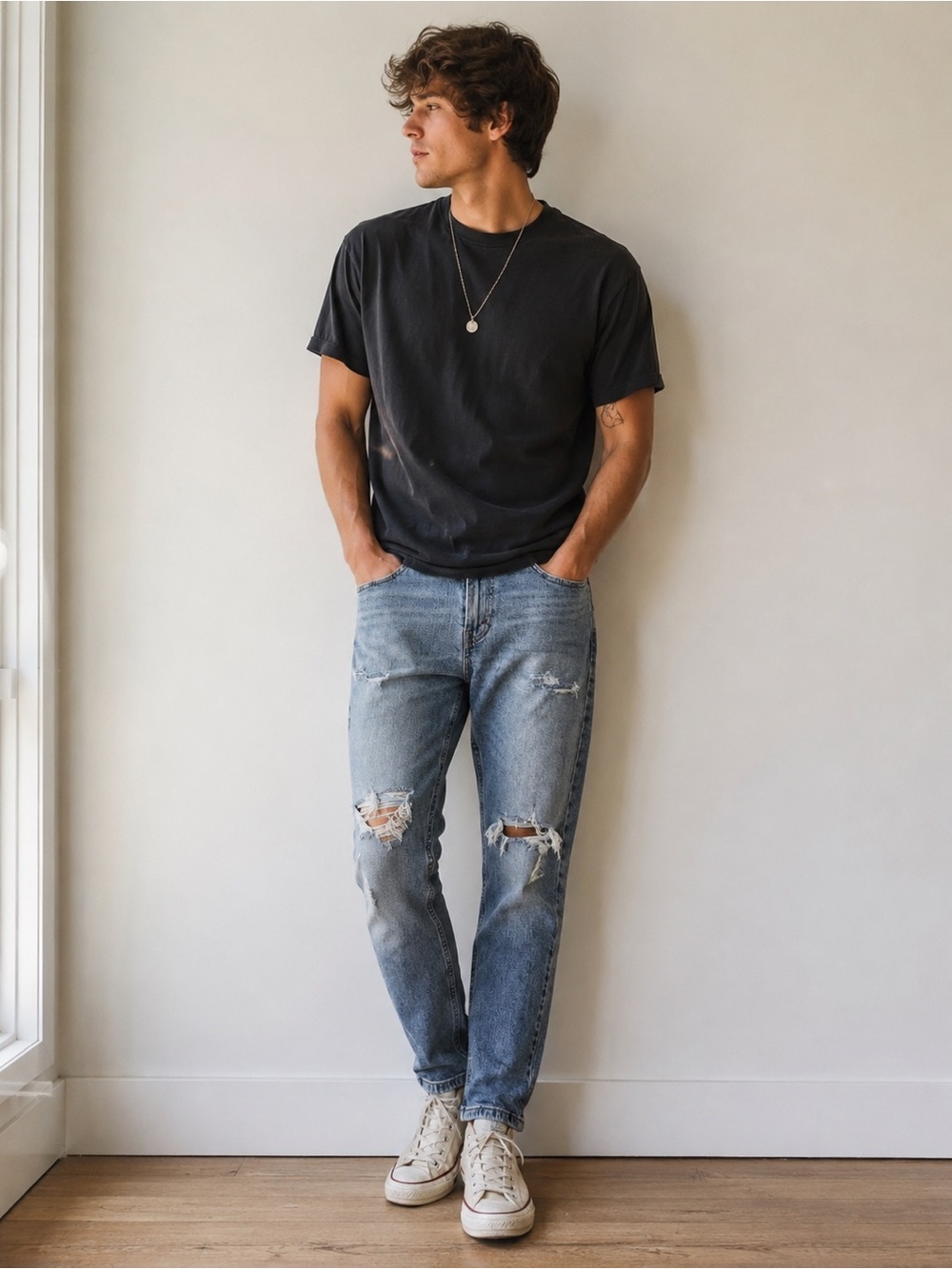 Levi’s 531 Men's Distressed Light Blue Straight-Leg Jeans Size 33/30